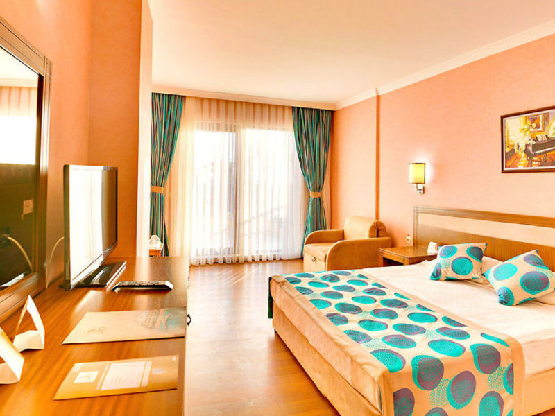 Lyra Resort, Haupthaus
