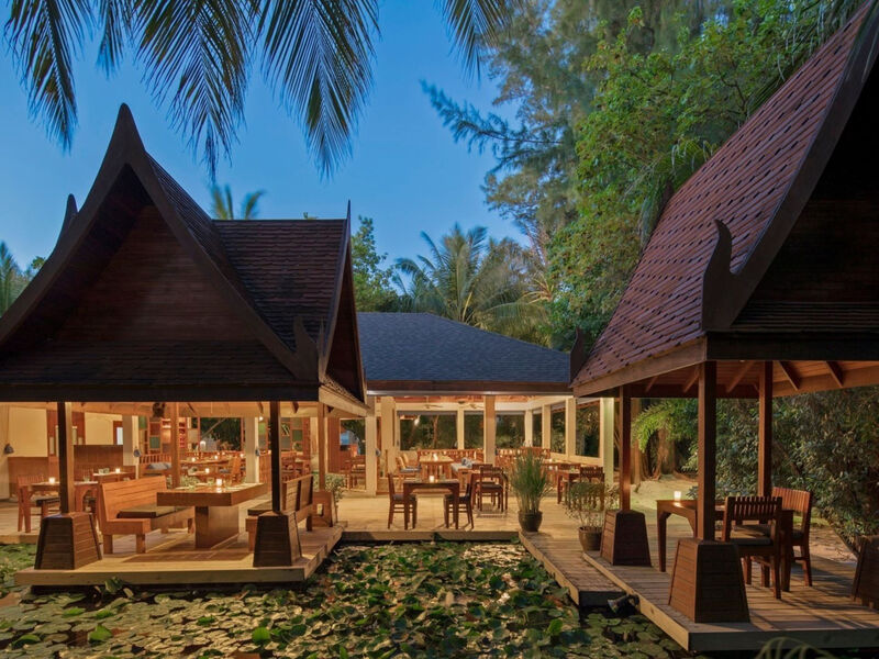 Machchafushi Island Resort &Amp; Spa Maldives, The Centara Collection