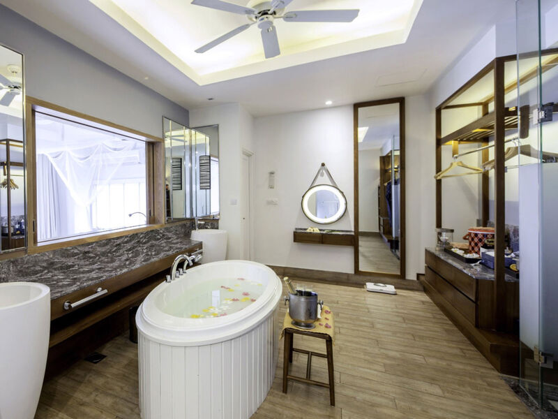 Machchafushi Island Resort &Amp; Spa Maldives, The Centara Collection