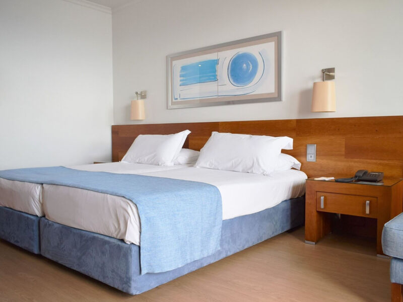 Madeira Regency Cliff