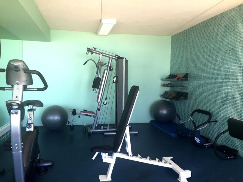 Madeira Regency Cliff