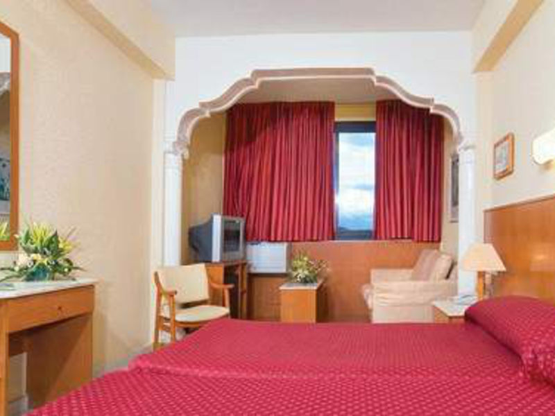 Magic Aqua Rock Gardens Hotel