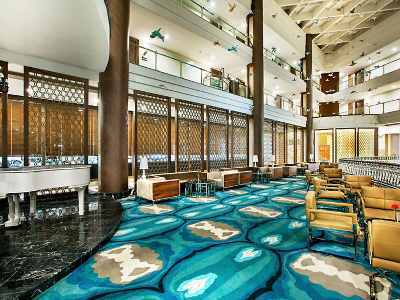 Main Building & Villas