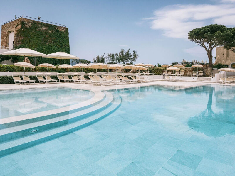 Mangia'S Polina Resort