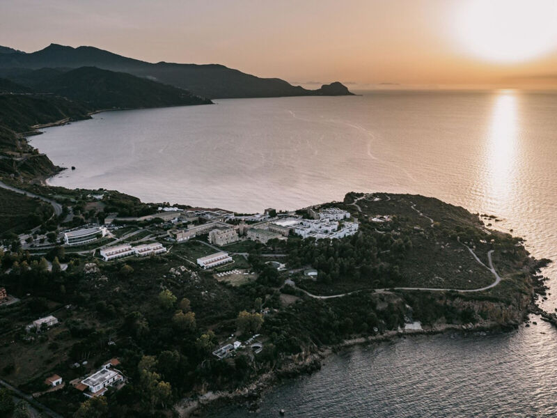 Mangia'S Polina Resort