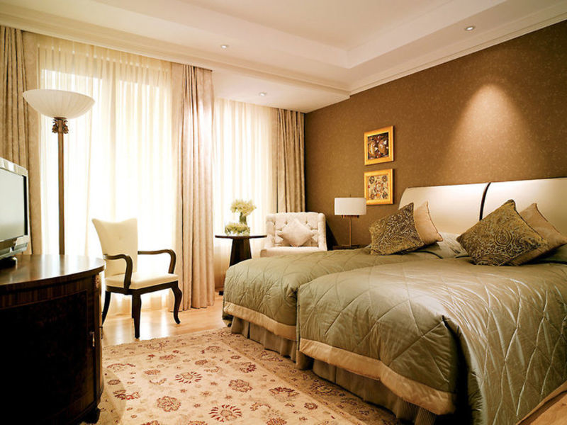 Mardan Palace