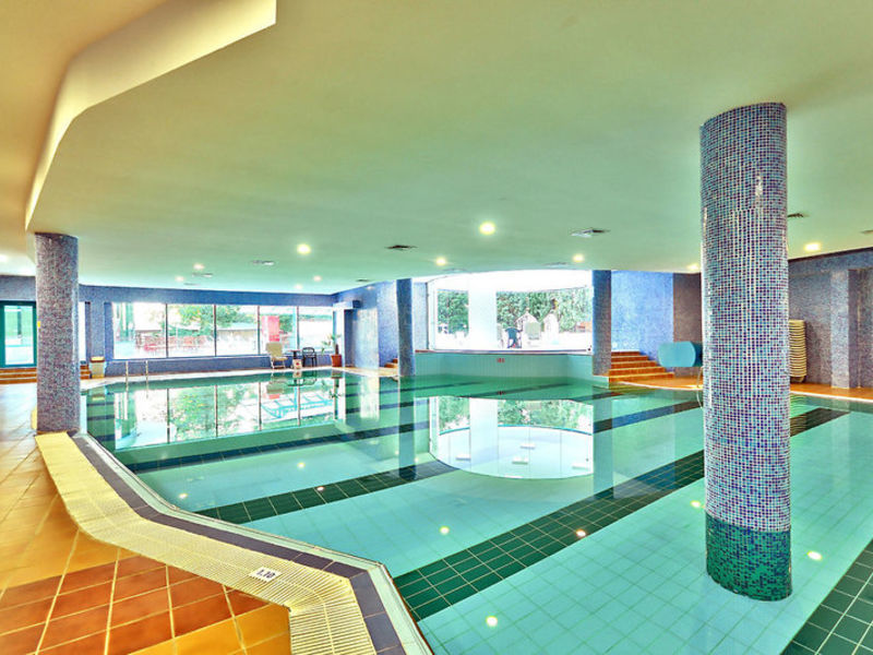 Marina Grand Beach Hotel