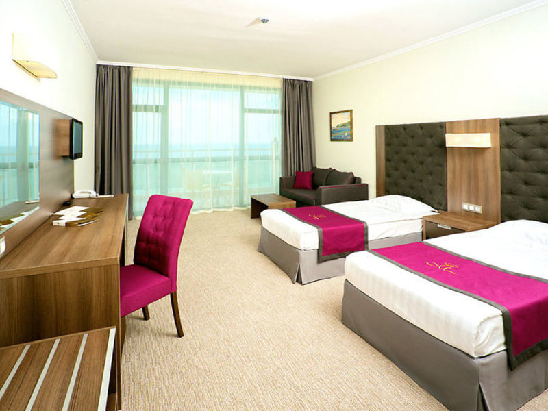 Marina Grand Beach Hotel