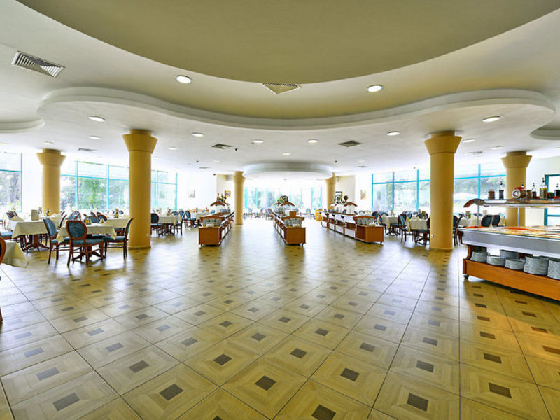 Marina Grand Beach Hotel