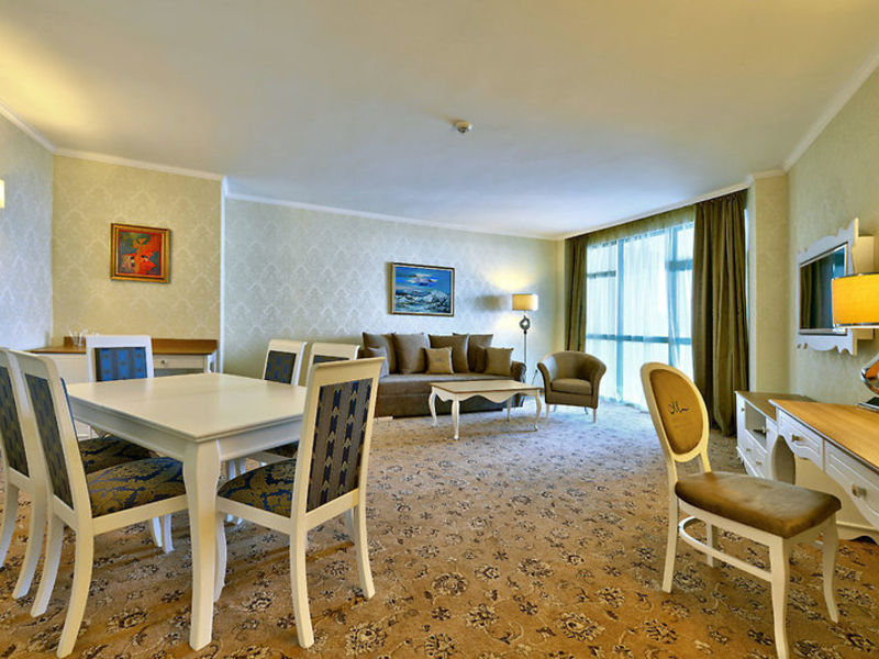 Marina Grand Beach Hotel