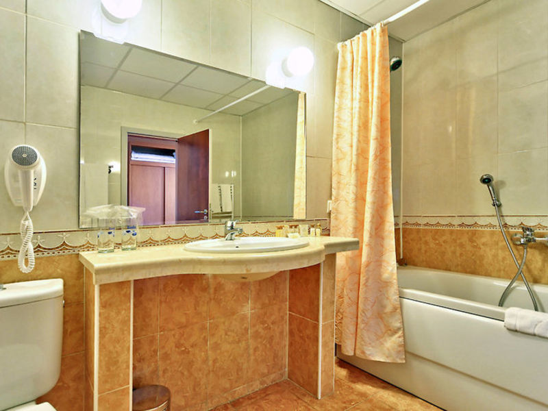 Marina Grand Beach Hotel