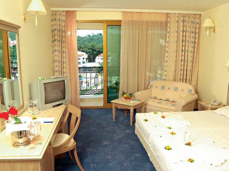 Marina Royal Palace