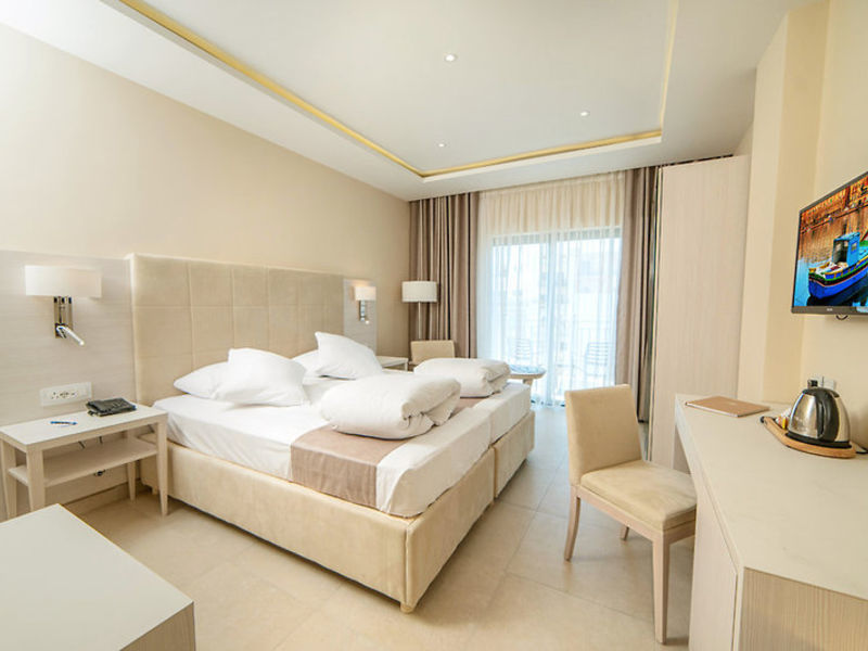Maritim Antonine Hotel & Spa