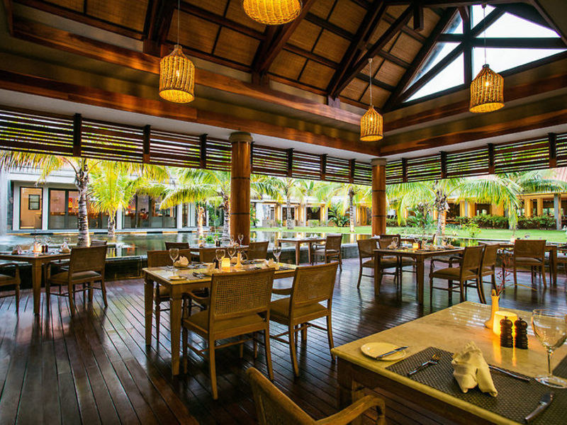 Maritim Crystals Beach Resort