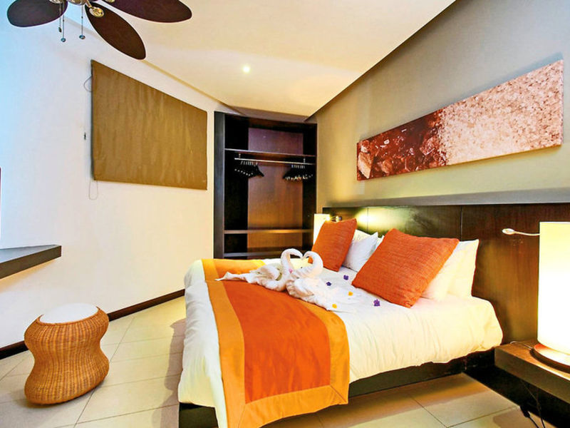 Maritim Crystals Beach Resort