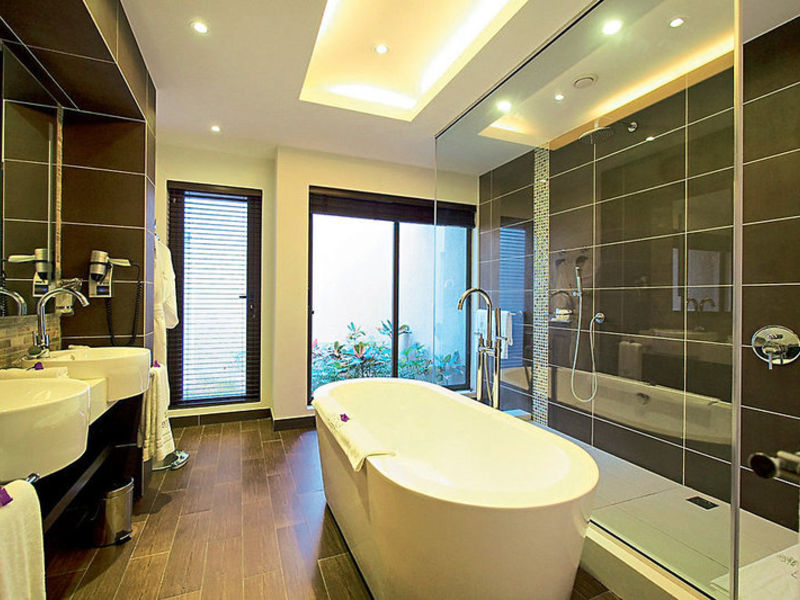 Maritim Crystals Beach Resort