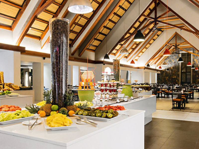 Maritim Crystals Beach Resort
