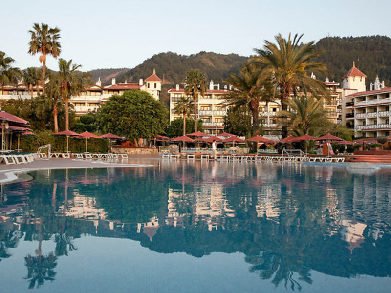 Marti Resort