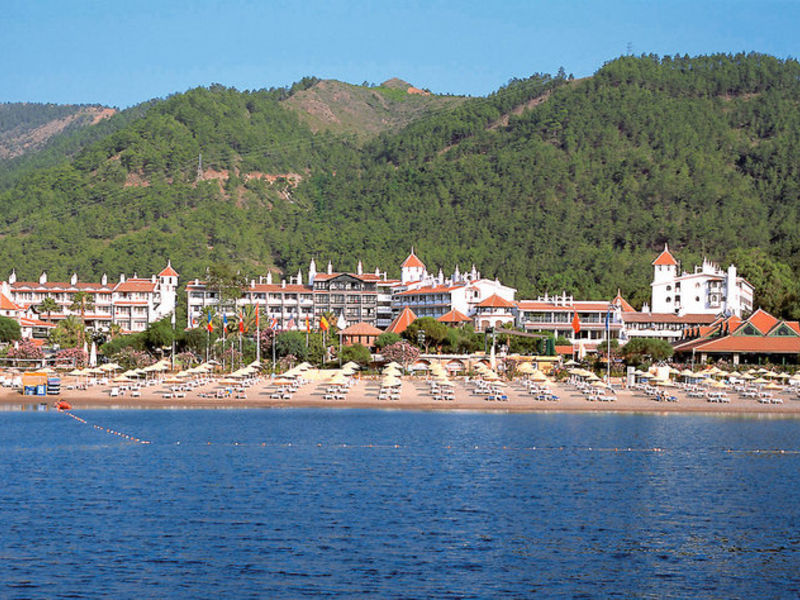 Marti Resort