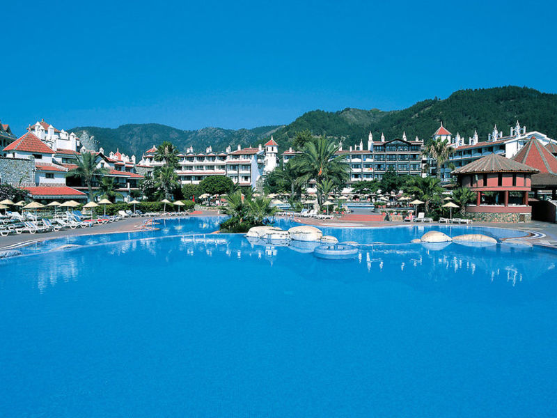 Marti Resort