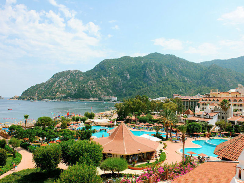 Marti Resort