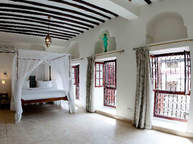 Maru Maru Hotel