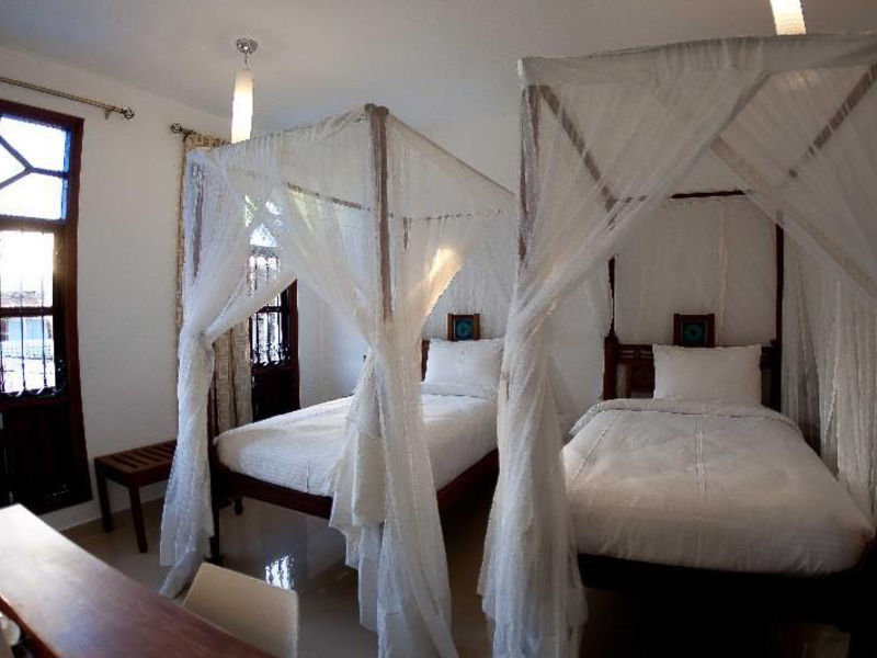 Maru Maru Hotel