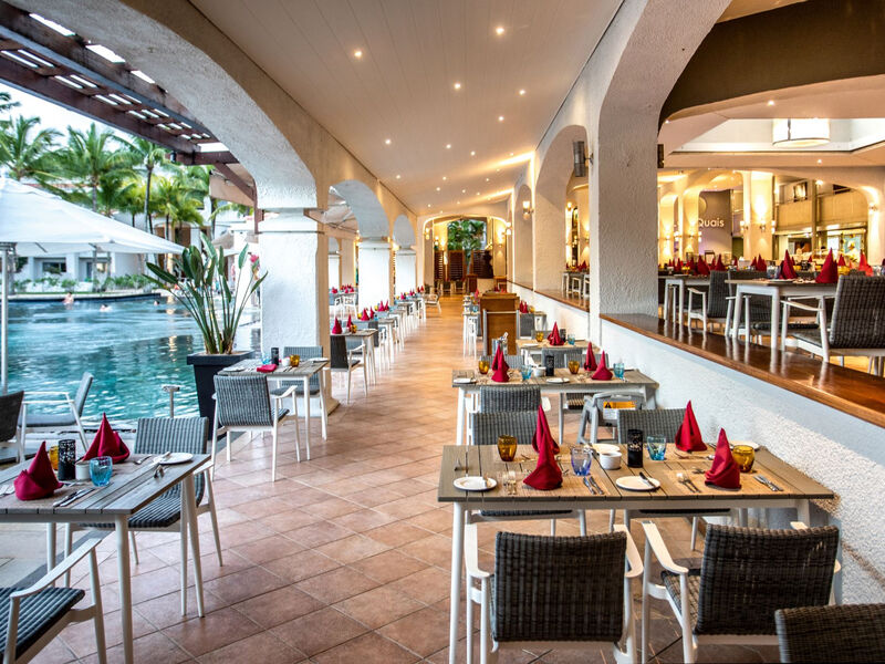 Mauricia Beachcomber Resort &Amp; Spa