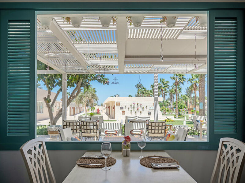 Meraki Resort