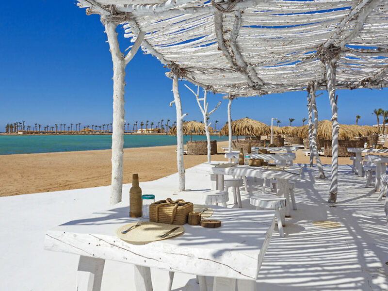 Meraki Resort