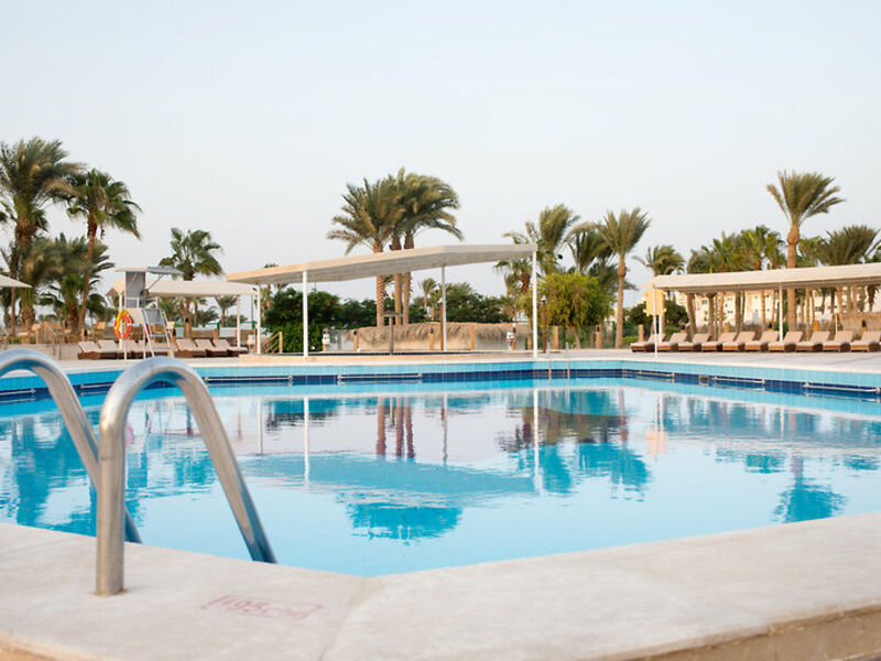 Meraki Resort