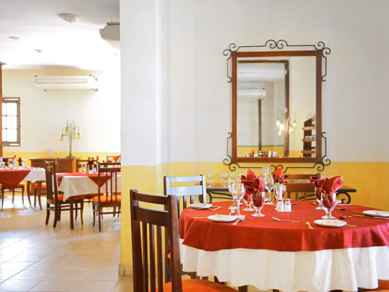 Mercure Hotel Cuatro Palm