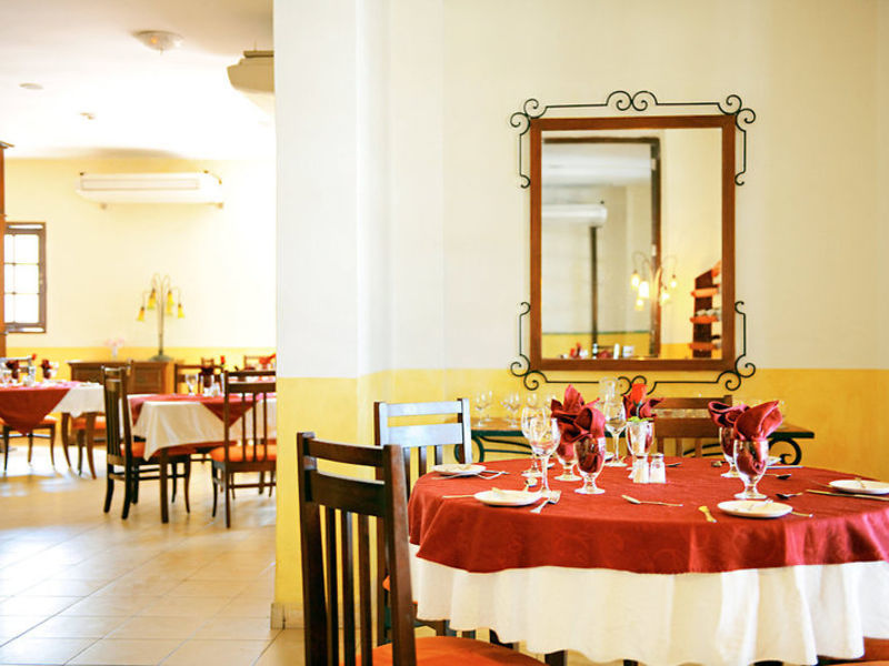 Mercure Hotel Cuatro Palm
