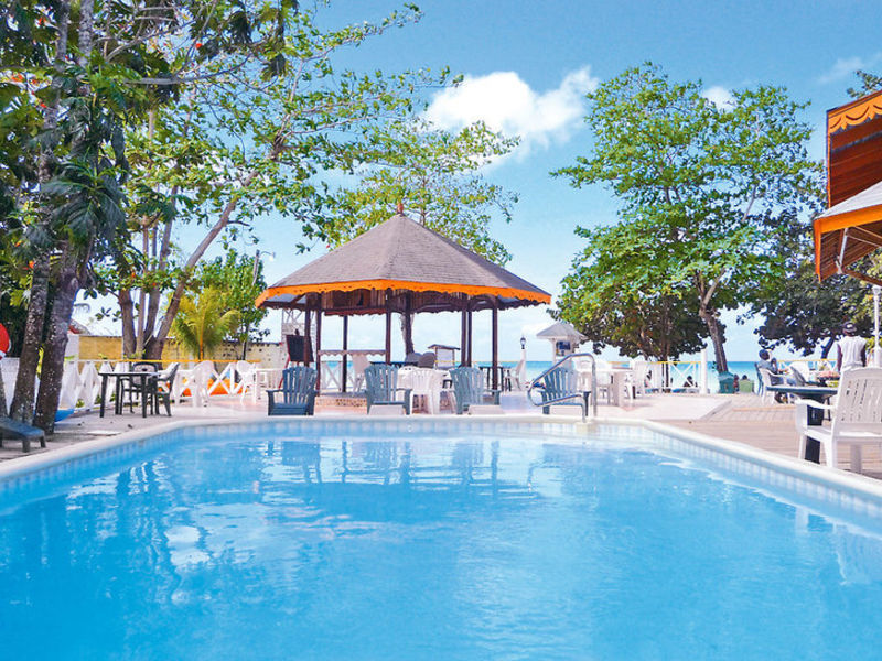Merril's II Beach Resort