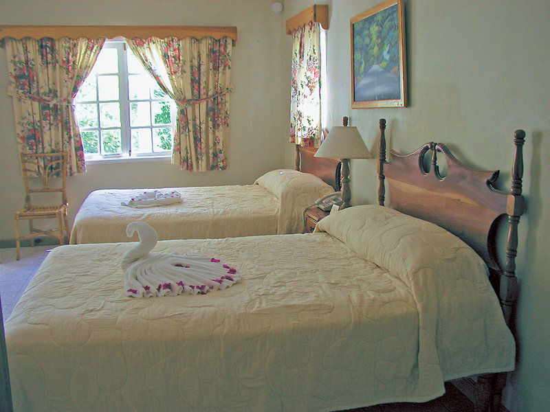 Merril's II Beach Resort
