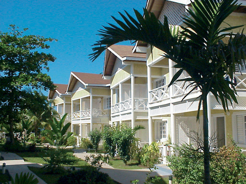 Merril's II Beach Resort