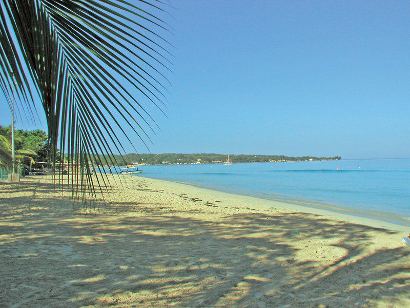 Merril's II Beach Resort