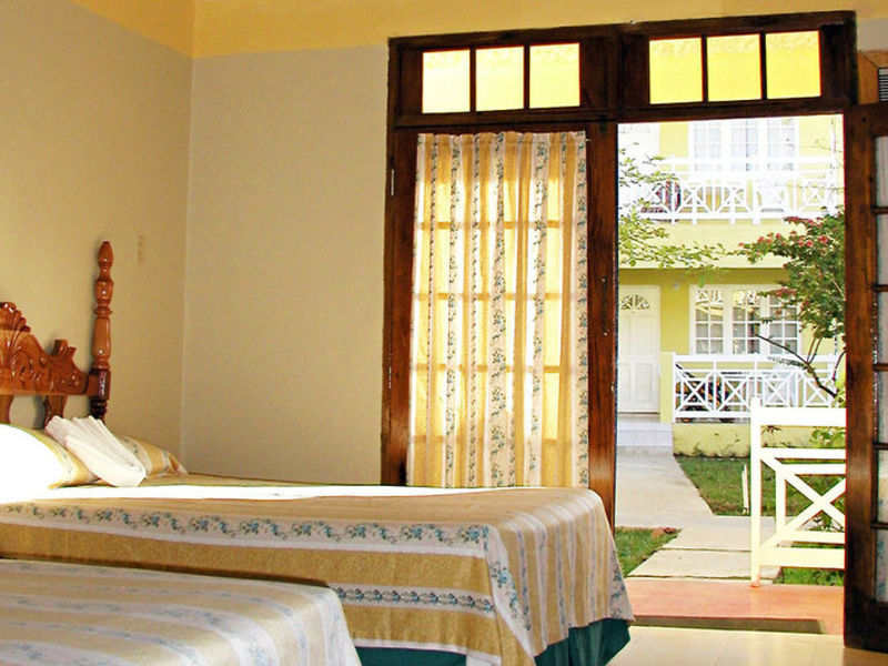Merril's II Beach Resort