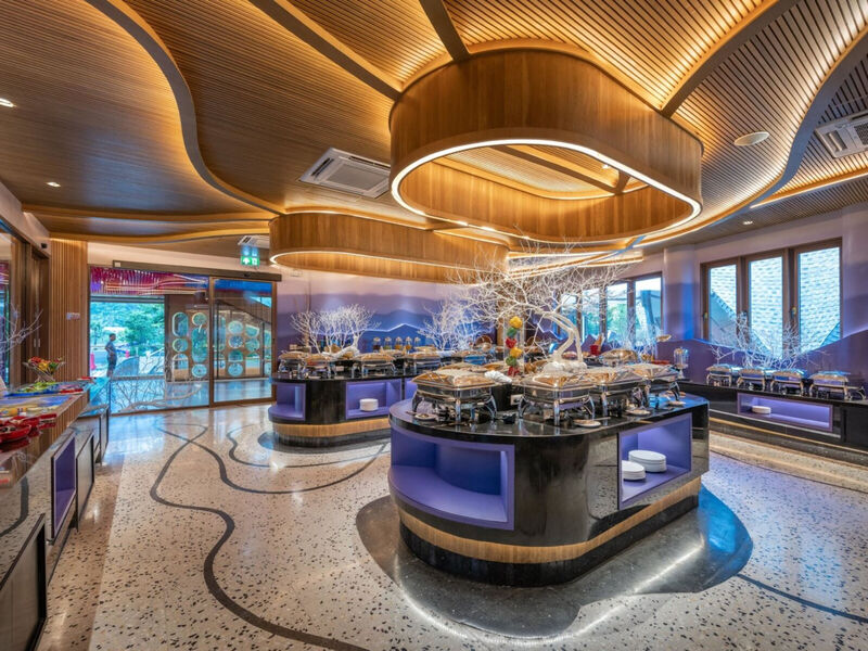 Metadee Concept Hotel