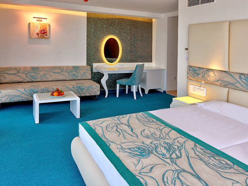 Metropol Beach
