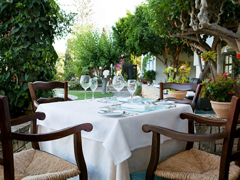 Minos Beach art hotel