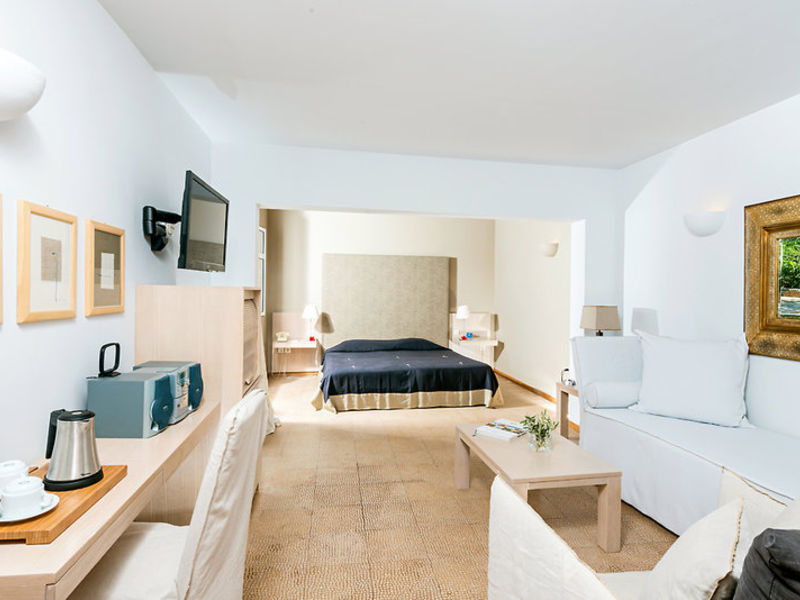 Minos Beach art hotel