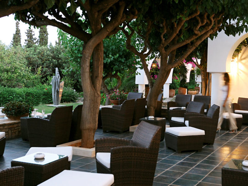 Minos Beach art hotel