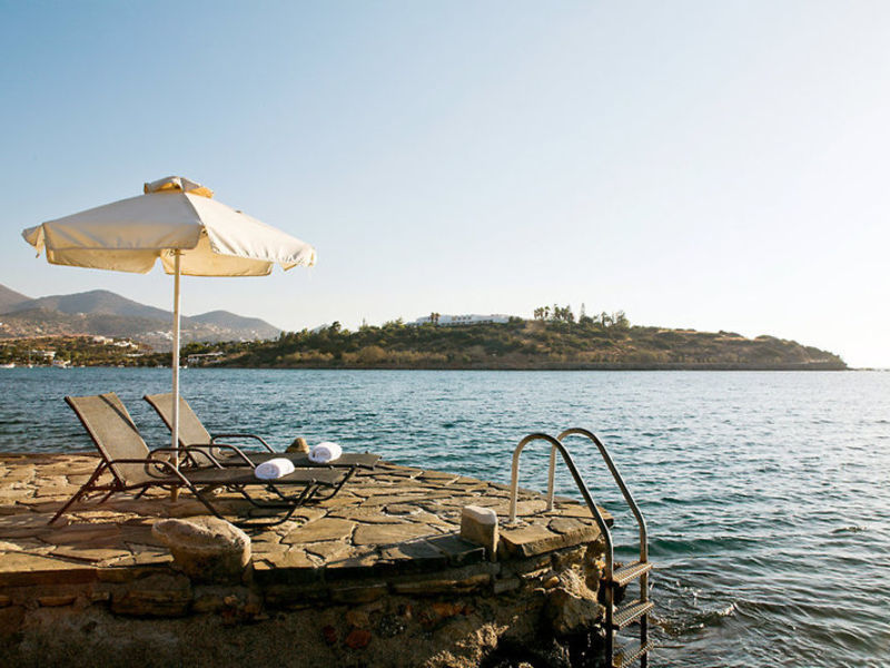 Minos Beach
