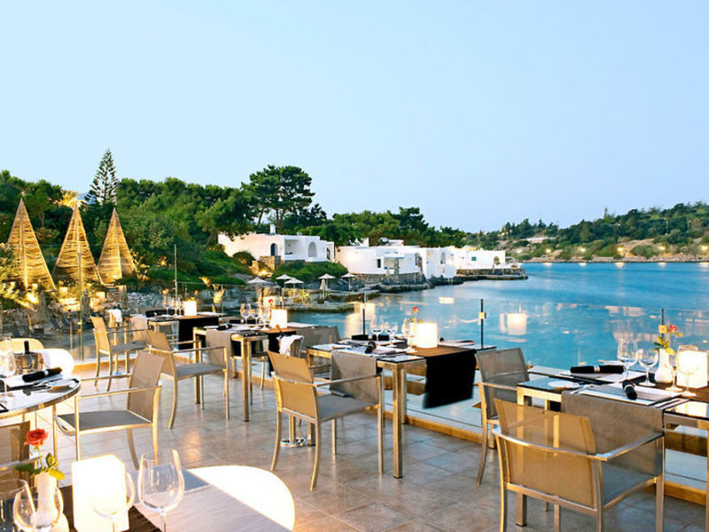 Minos Beach