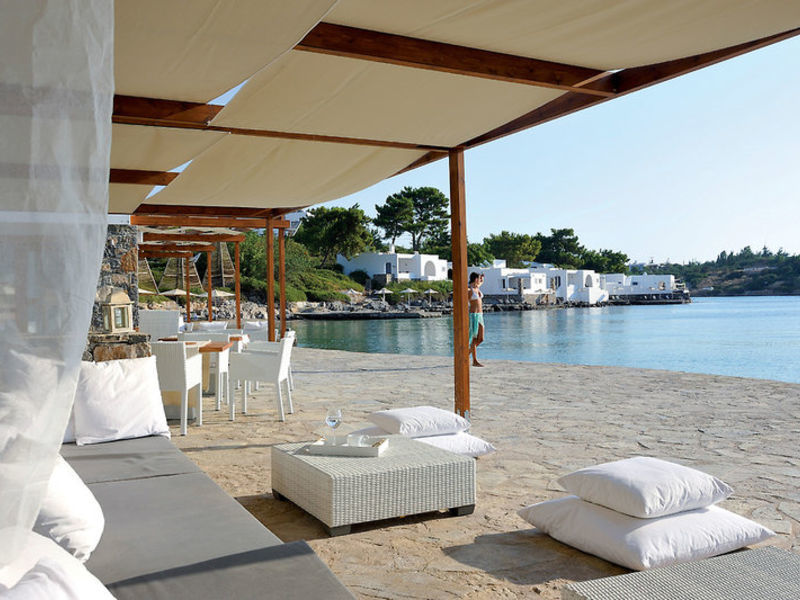 Minos Beach