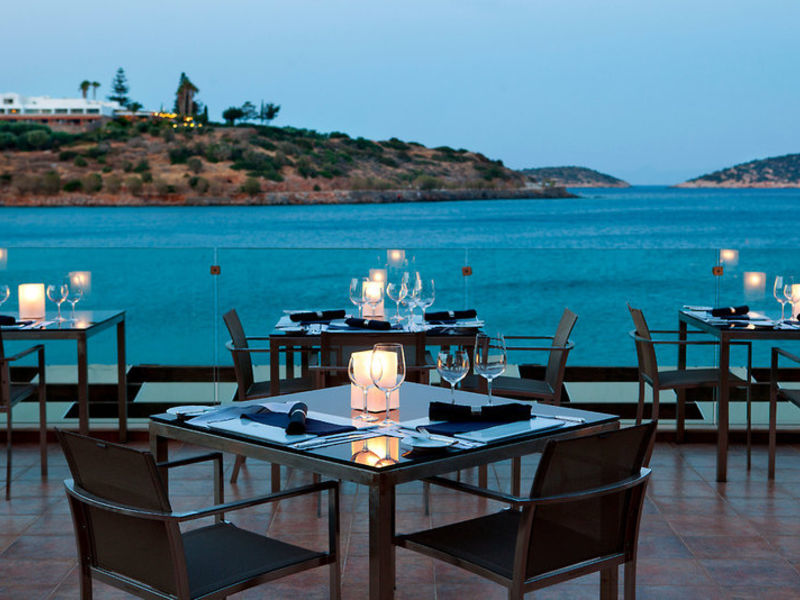 Minos Beach