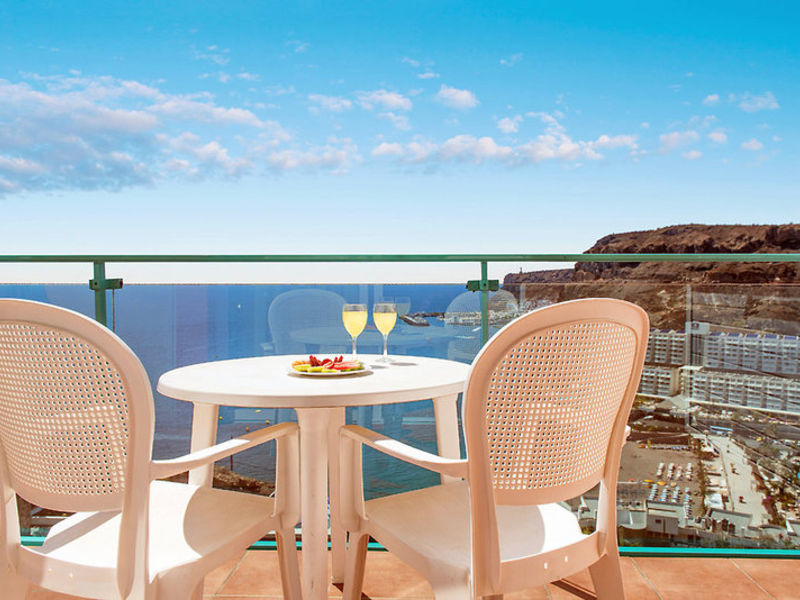 Mogan Princess & Beach Club