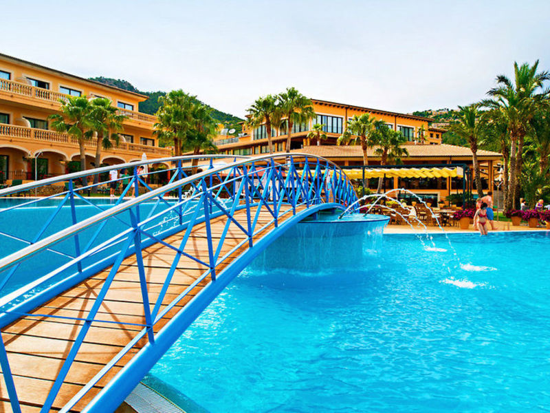 Mon Port Hotel & Spa