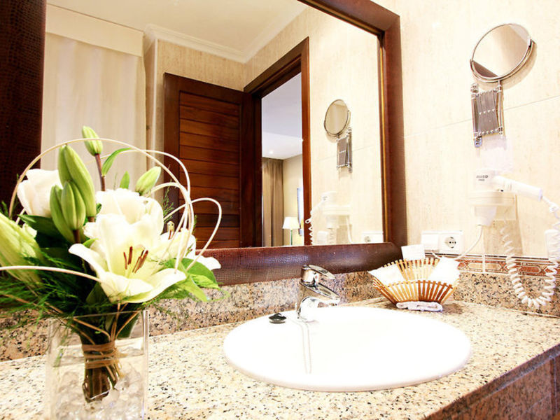 Mon Port Hotel & Spa